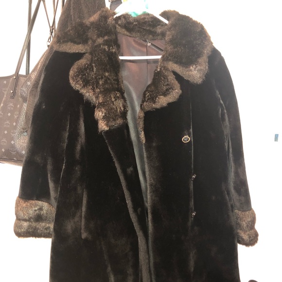 Coats | Borgazia Fur Coat 